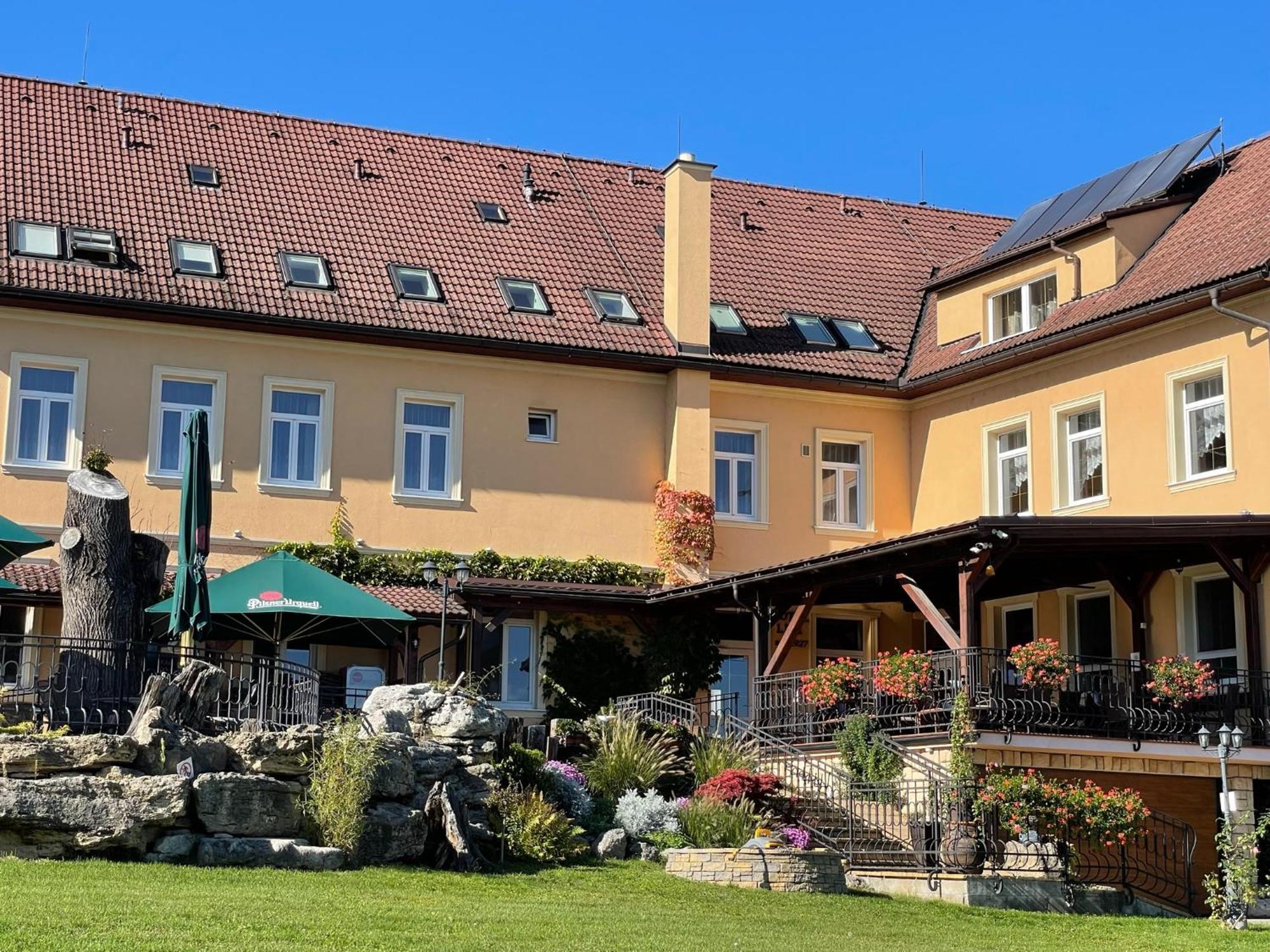 Hotel Lipa Bojnice Eksteriør bilde