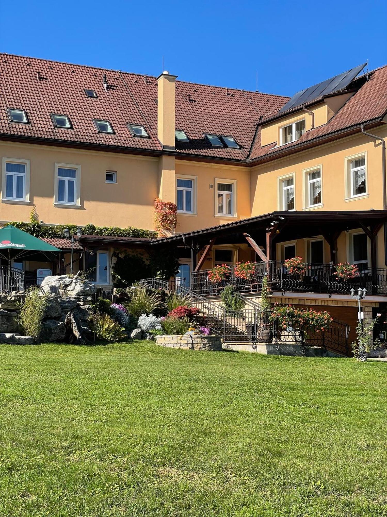 Hotel Lipa Bojnice Eksteriør bilde