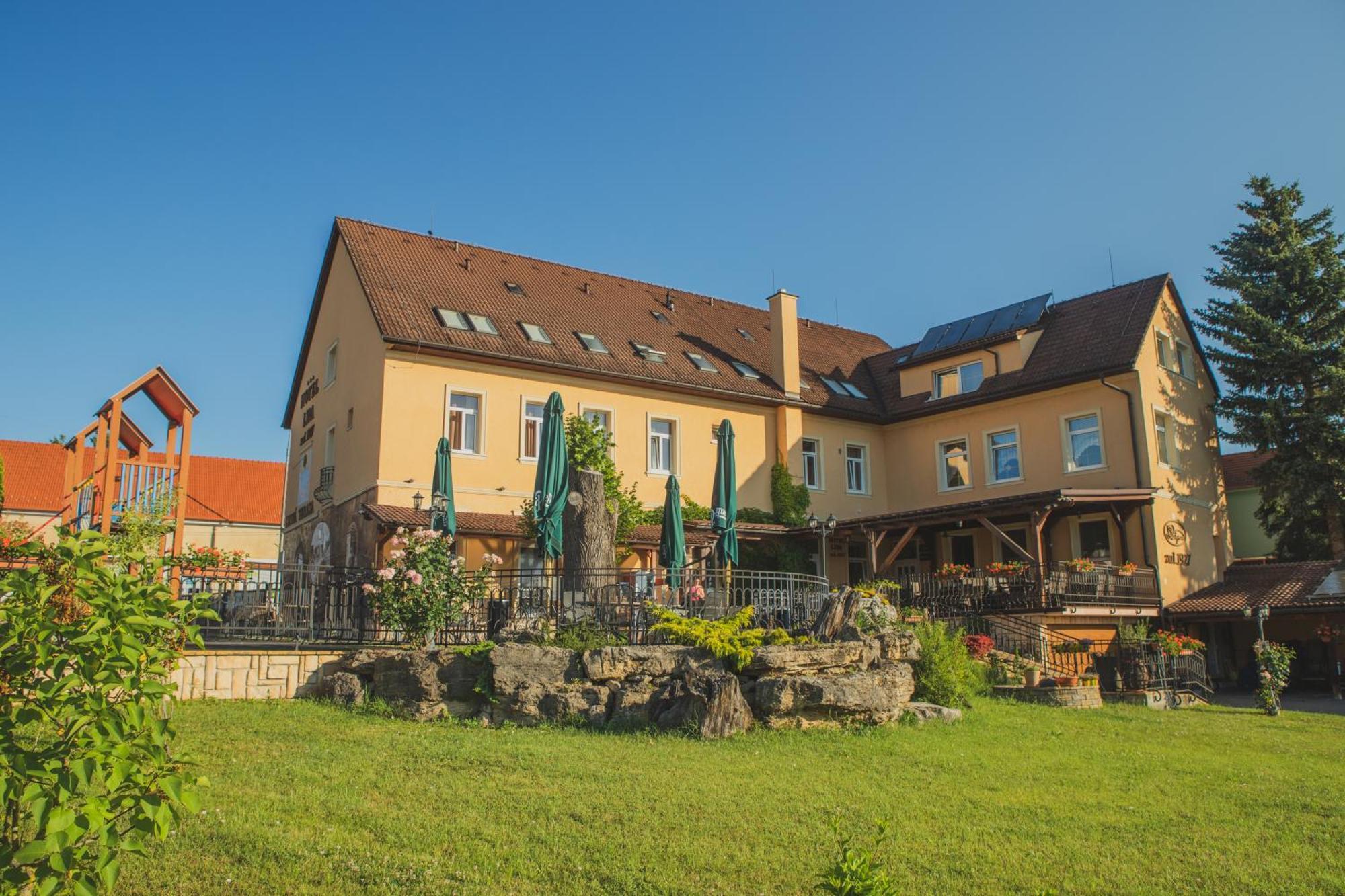 Hotel Lipa Bojnice Eksteriør bilde